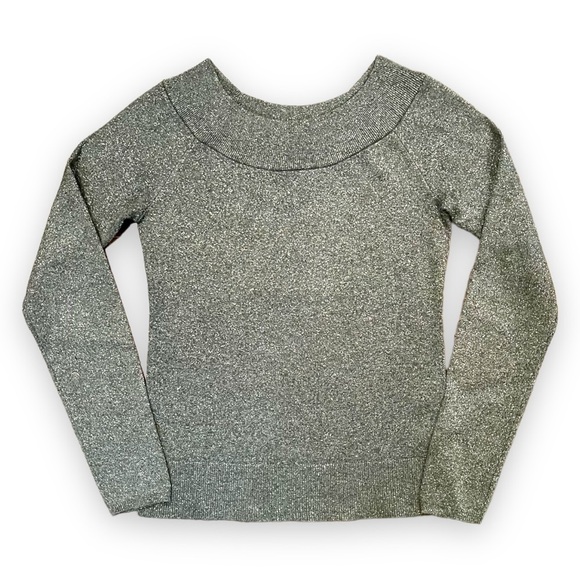 WHBM, NWOT, LONG SLEEVE , WOMENS TOP. RIBBED NECK & BOTTOM. SIZE M. - Picture 1 of 4